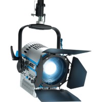 ARRI L0.0015336 L7-C LE2 LED Fresnel - Manual Mount - Blue/Silver